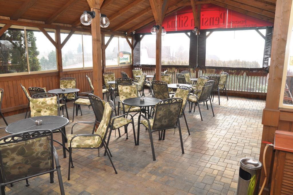 Pension & Restaurant Silma With Wellness Rychvald Buitenkant foto